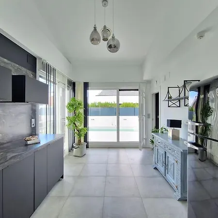 House With Swimming Pool * Sopelana