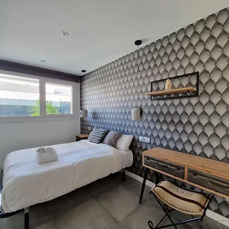 Σπίτι διακοπών House With Swimming Pool *