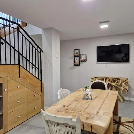 House With Swimming Pool Holiday home Sopelana