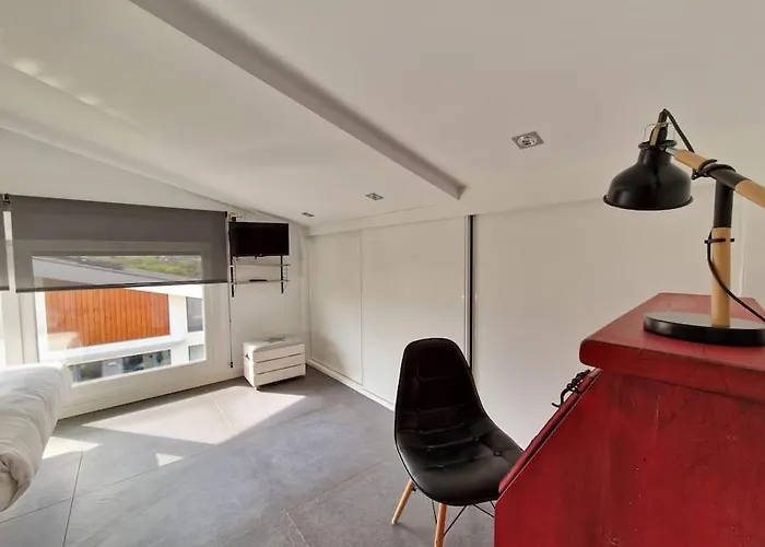 House With Swimming Pool Дом отдыха