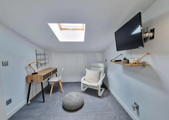 House With Swimming Pool