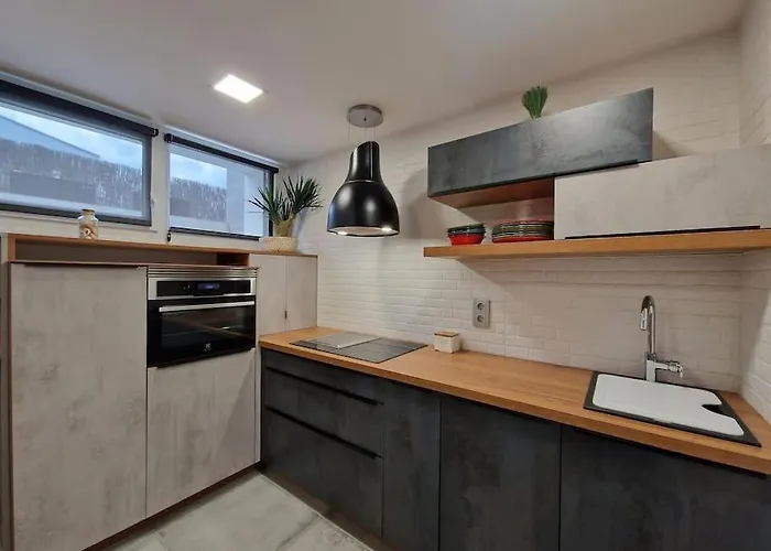 House With Swimming Pool * Сопелана