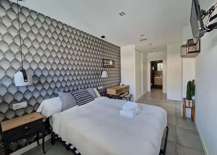 Semesterbostad House With Swimming Pool