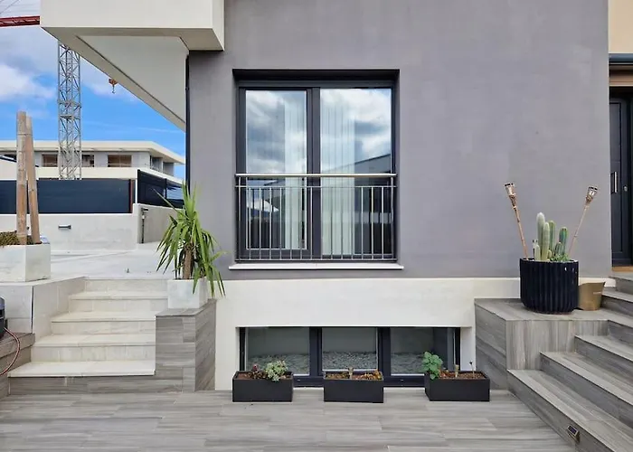 House With Swimming Pool