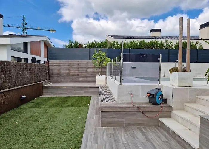 House With Swimming Pool